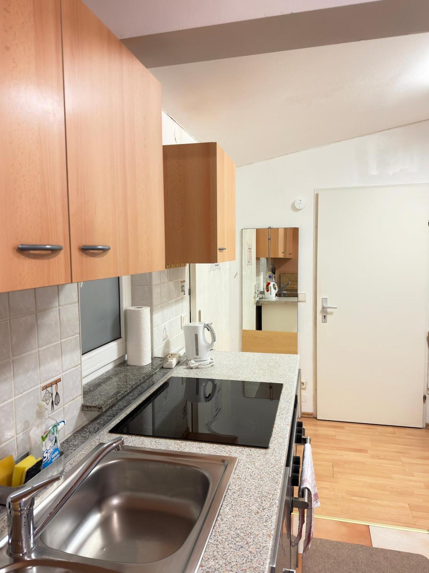 Small-Comfy Guest House In Donaustadt Garden - Not Shared! 维也纳 外观 照片